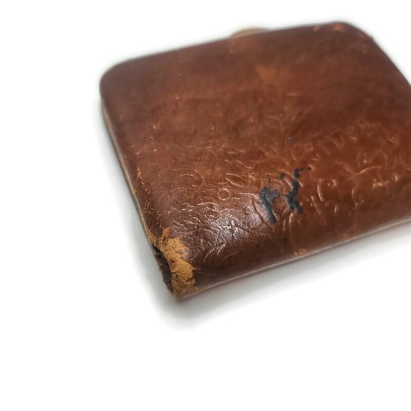 Leather school Florence Italy vintage kiss clasp tooled leather coin purse - Picture 6 of 10
